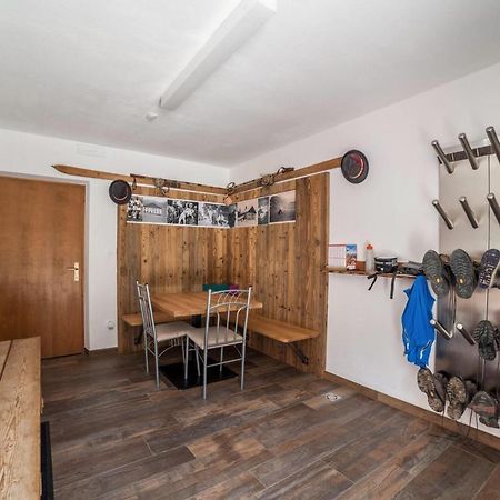 Ferienwohnung Haus Fliri Melago Bagian luar foto