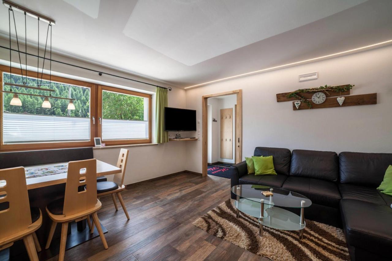 Ferienwohnung Haus Fliri Melago Bagian luar foto